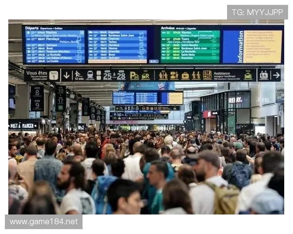 巴黎中场高强度压力下表现波动,当前阶段稳定性面临考验 巴黎中场高强度压力下表现波动,当前阶段稳定性面临考验
