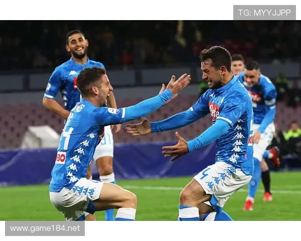 那不勒斯近期表现能否支撑其重回巅峰,争冠形势仍待观察 那不勒斯近期表现能否支撑其重回巅峰,争冠形势仍待观察