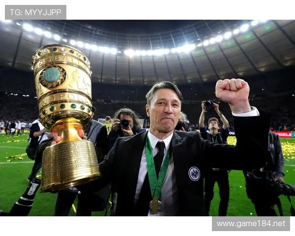 奥尔莫的德国杯冠军主力身份与俱乐部荣誉分析