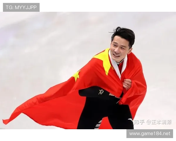 任子威训练完顺手拎走一袋冰，回家当水喝？