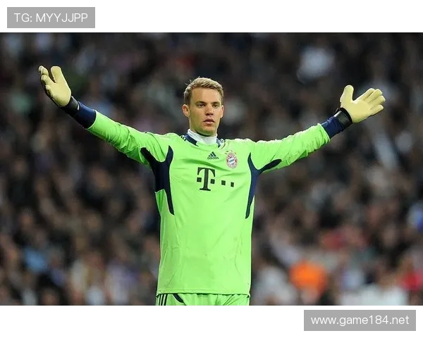 面对顶级前锋群：诺伊尔的门前统治力