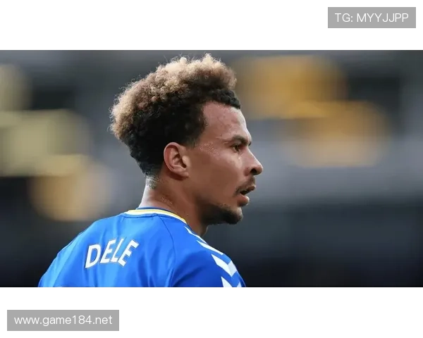 萨卡这穿着球鞋的贵族，连外卖都奢侈得让人看不懂